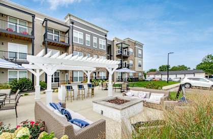 the preserve at ballantyne commons courtyard with seating and a fire pit