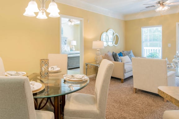 Birch Dining Room at Stone Ridge Apartment Homes, Alabama, 36695