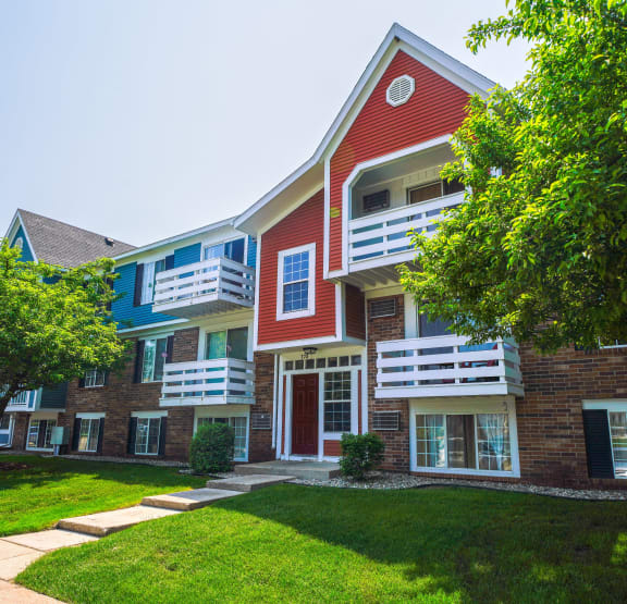 Exterior at  at Apple Ridge Apartments, Walker, 49534