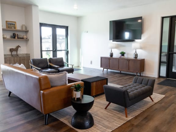 Lounge Area in Clubhouse at Ridge View Apartments