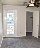 Living room at The Wilshire in Lake Charles, LA 70607