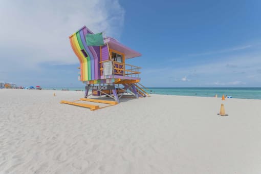 a lifeguard tower on the beach