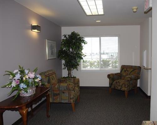 SuncrestVillage_Photo_WaitingRoom