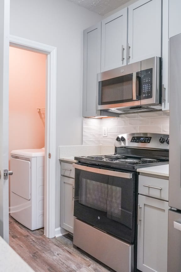 Kitchen at Carlton Park Apartment Homes, Flowood, Mississippi