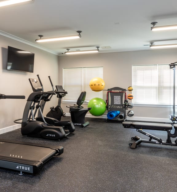 cardio equipment in the gym at the monarch apartments in midtown