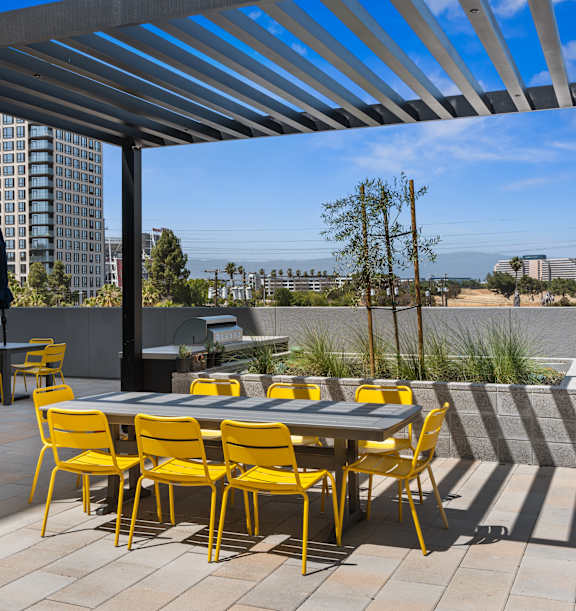 Rooftop Patio at Mainline North Apartments - Santa Clara, CA, Santa Clara, CA 95054