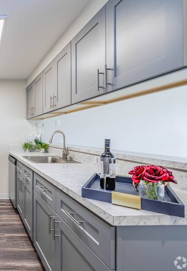 Modern Kitchen at Hill Crest Apartment Homes, Washington, 98126