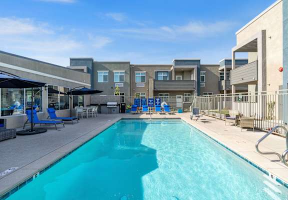 Pool at Loma Villas Apartments, San Bernardino, CA