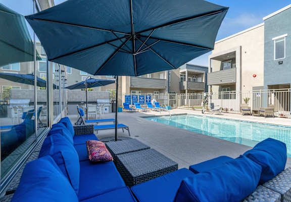 Pool at Loma Villas Apartments, San Bernardino, CA