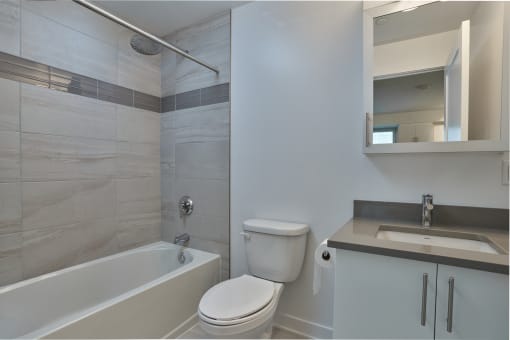Modern Bathroom in Luxury Apartment Rental