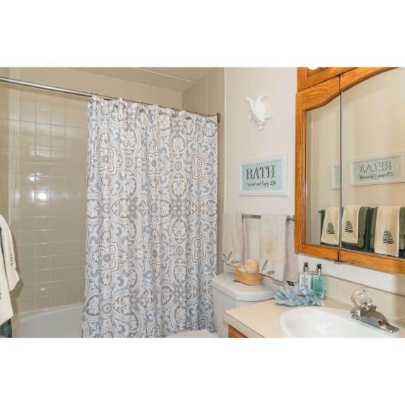 Photos and Video of Kimball Court in Woburn MA