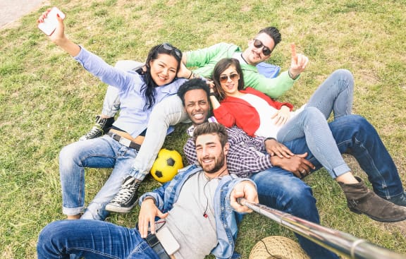 Mandan, ND Diamond Bend Apartments |Group of Friends Taking Selfie