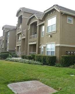 Building view of Highland by Vintage in Roseville, CA