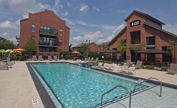 Pool view at Hayden Lofts Apartments, Dublin, 43016