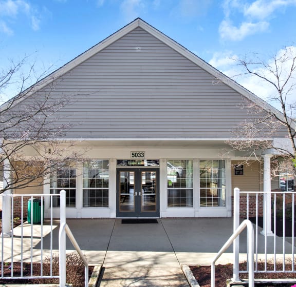 Autumn Woods Affordable Apartments in Bladensburg MD