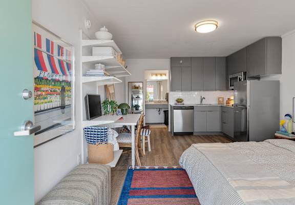 Studio Kitchen at The Teale Navy Yard, North Charleston, SC, 29405