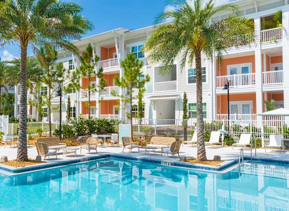 the swimming pool at the resort at longboat key club