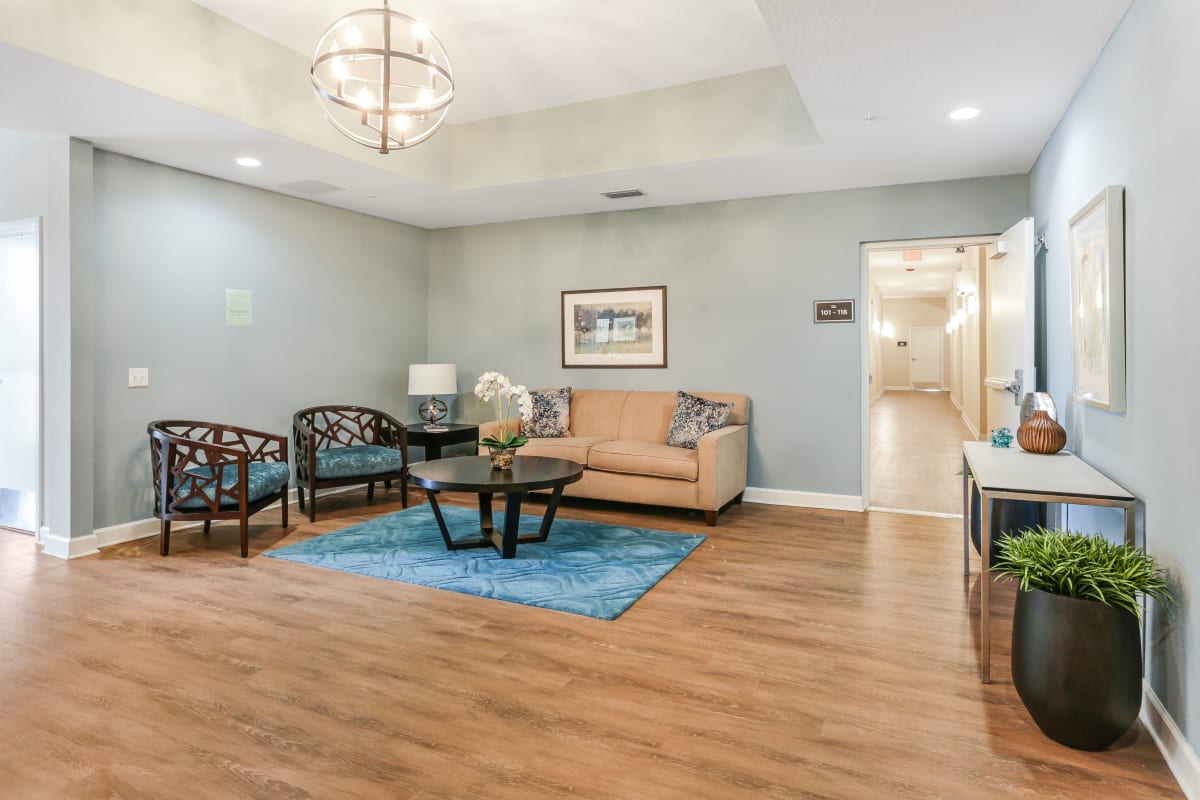 Twin Lakes Estates I Apartment and Community Amenities