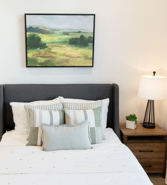 Modern Bedroom at Heritage Park