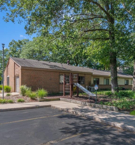 Pine Creek Apartments Holland, MI Apartments in Holland, MI