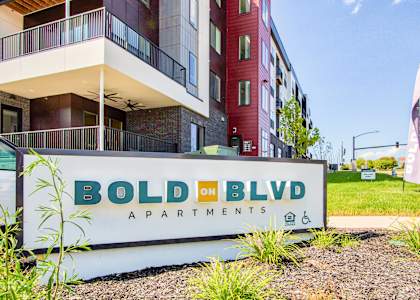 Monument Sign at Bold on the Blvd, Missouri, 63376