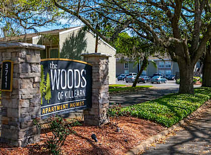 The signage of The Woods of Killearn Property 