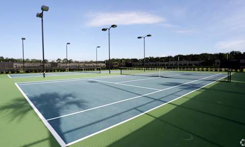 Apartments with Pickleball Courts at Bennett Creek Apartments in Jacksonville FL