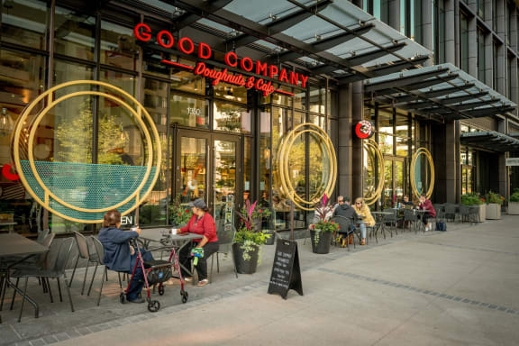 A vibrant outdoor dining area in National Landing, Arlington