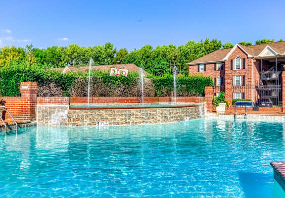 pool with fountains