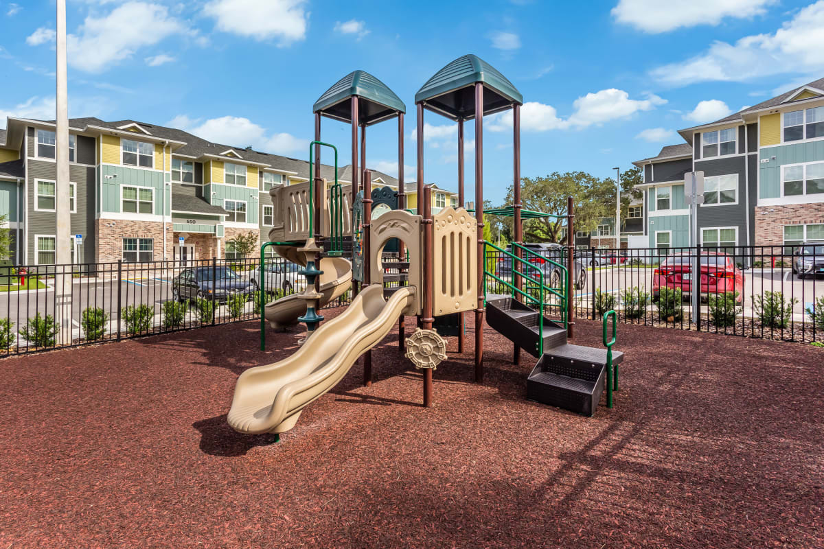 Twin Lakes Estates II Apartment and Community Amenities