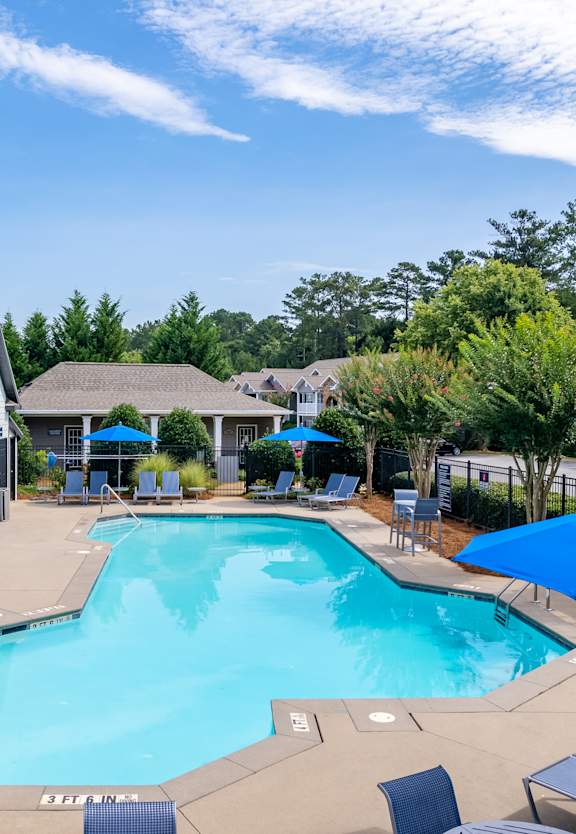 Icon Cartersville  Swimming Pool