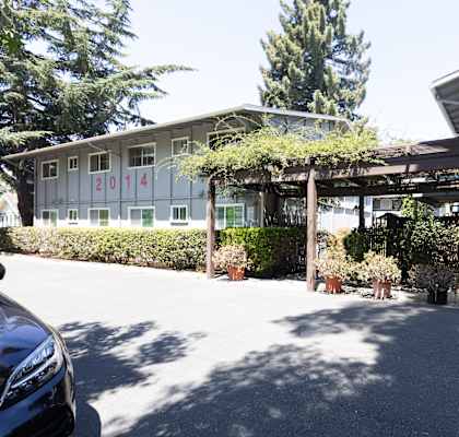 the building in which the motel is located