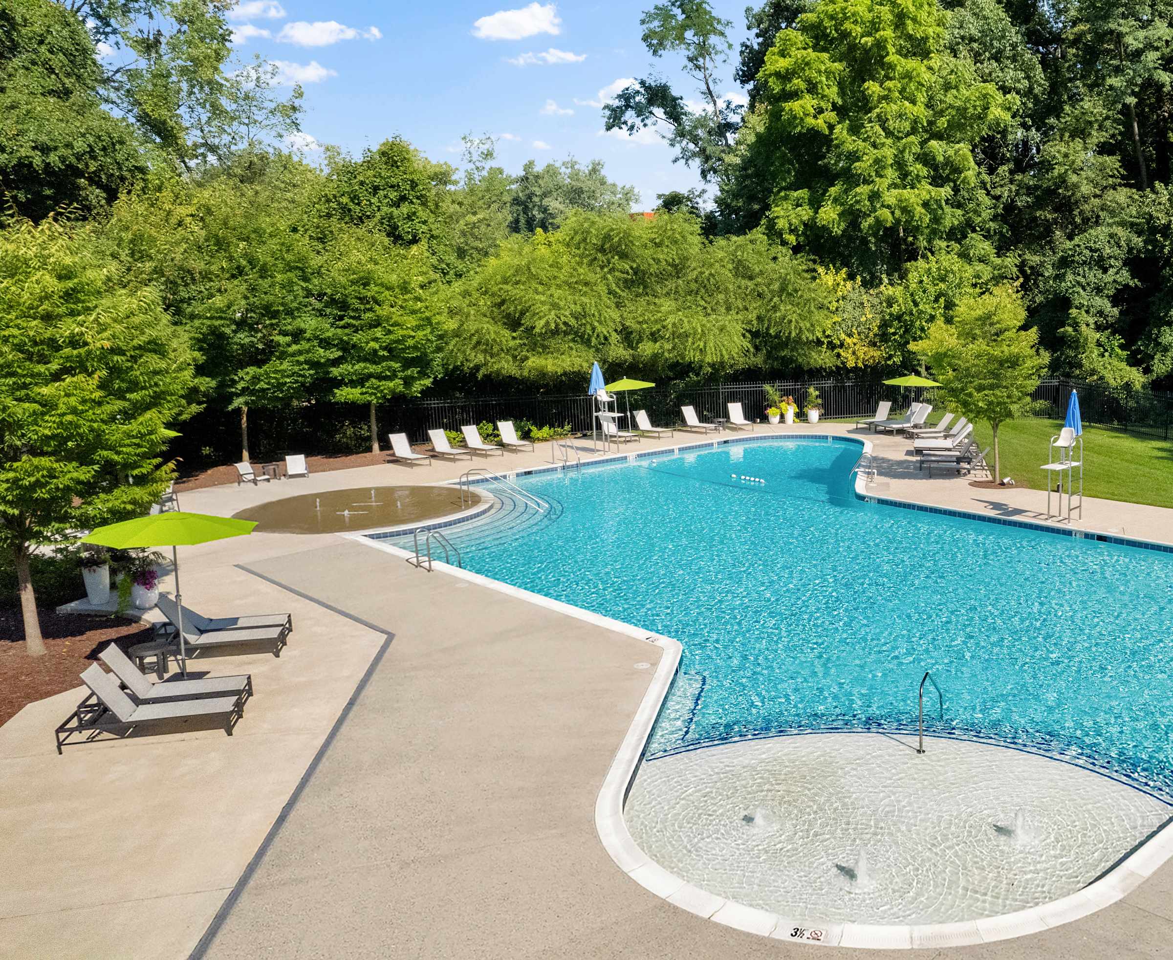 Pool at Courthouse Square Apartments (5 of 8)