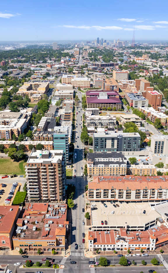 a view of the city from the top of a skyscraper at Mirabelle Luxury Apartments, Kansas City, 64111