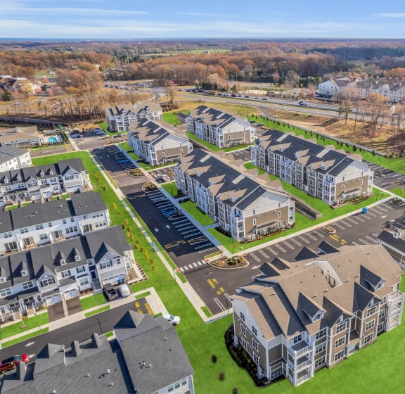 Glen Oaks Luxury Apartments in Wall Township, NJ