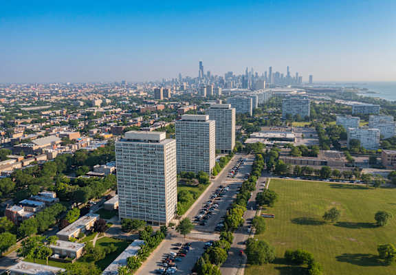 an aerial view of the chicago skyline