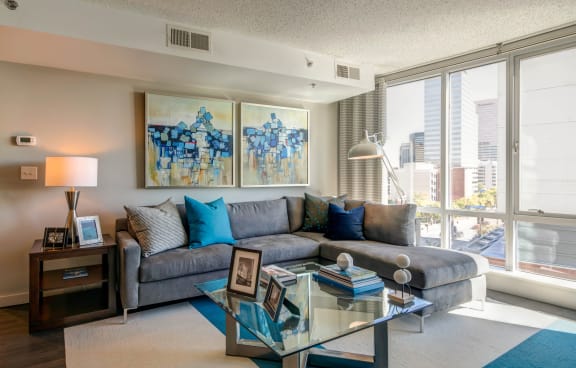 modern living room with beautiful city views at the zenith apartments in Baltimore Marylandat The Zenith, Maryland, 21201