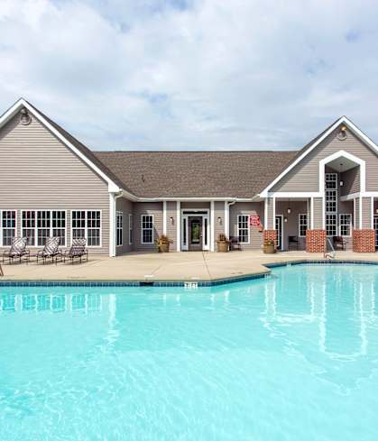 the swimming pool at Abbington Place Apartments, Greensboro