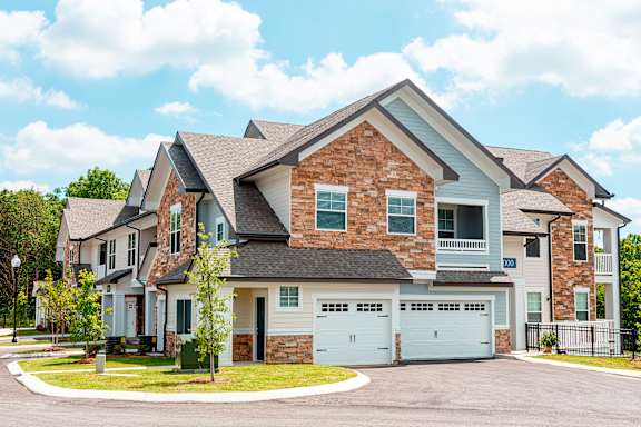 exterior building shot with attached garages at Creekside at Providence, Mt Juliet