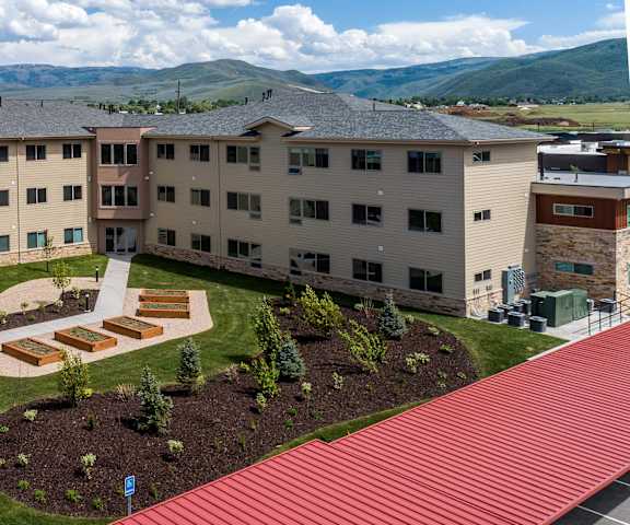 Prestige 2 Exterior
