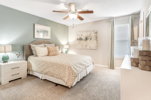Spacious Bedroom at Avalon Apartment Homes, Starkville