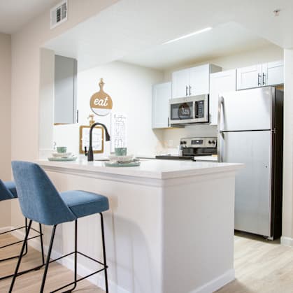 Decor at 60 at Melrose, Phoenix, AZ, 85013