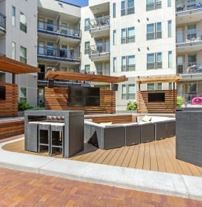 outdoor living. Outdoor kitchen and entertaining.