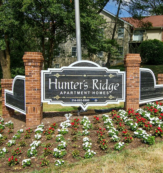 sign for Hunter's Ridge Apartment Homes