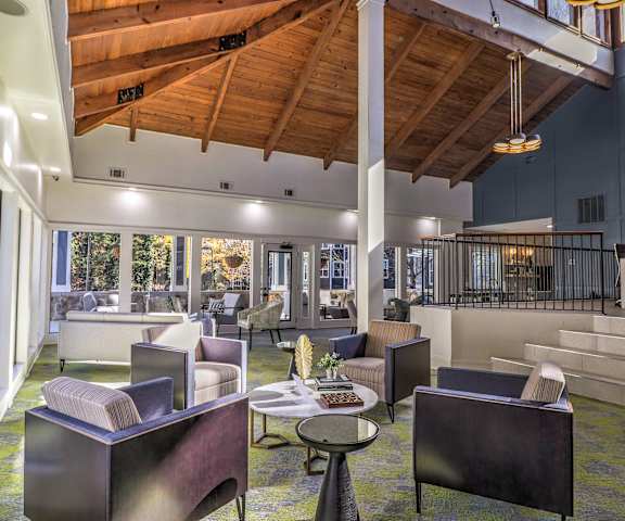 Grand lobby at Rosemont Vinings Ridge Apartments, Atlanta, GA