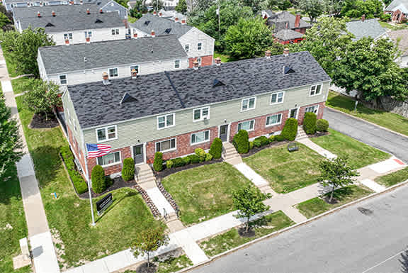 Oxford Village Townhomes – Exterior – Amherst Area – Appliances Included - 24 Hour Emergency Maintenance – Carpeting – Storage – Ask for a Tour -- Internet and Cable Ready - Affordable - Remolded –