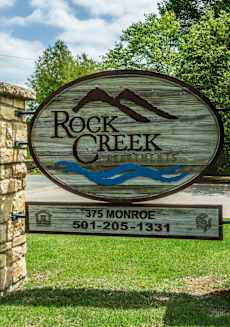 the sign for rock creek at the entrance to the park