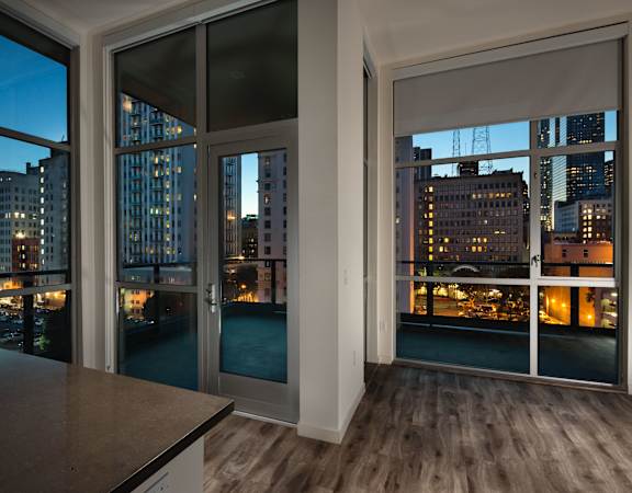 Unfurnished Living Area at Topaz Apartments, Los Angeles, California