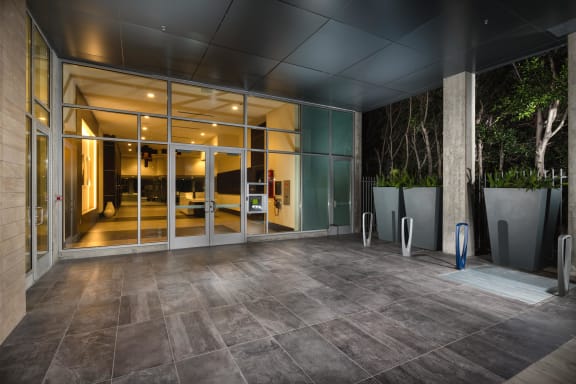 entrance at Topaz Apartments, California, 90013