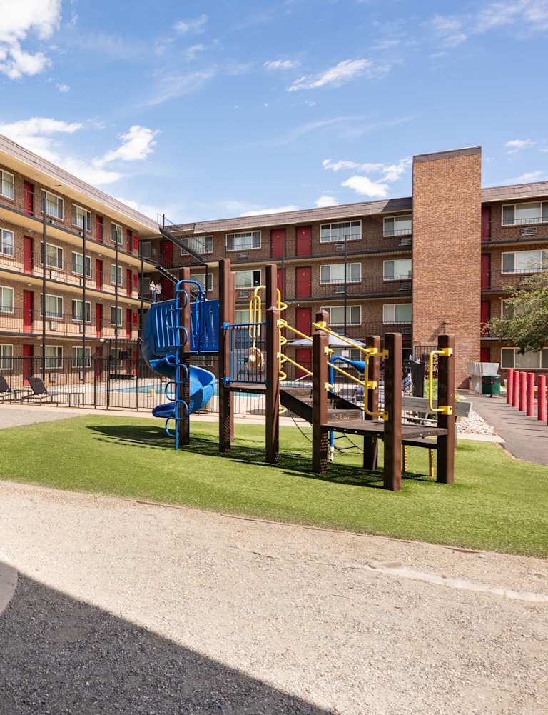 Meridian Garden Apartments 30 of 81